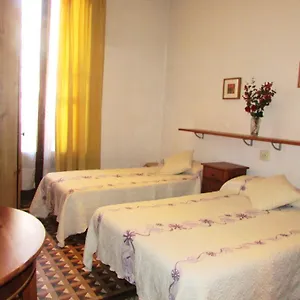 Hostal Lima ** Барселона