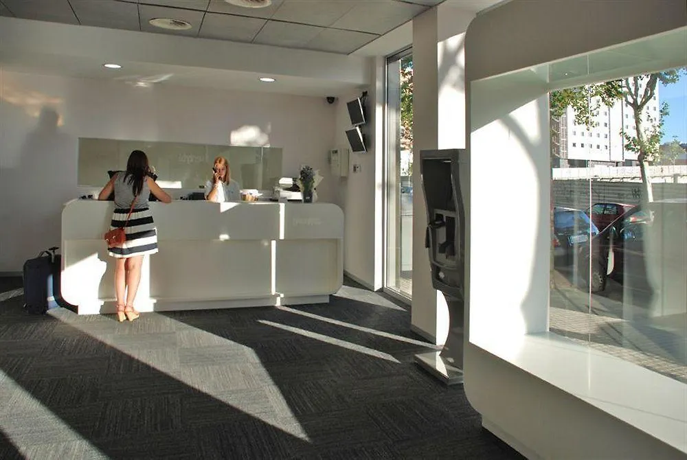 Twentytu Hostel Barcelona