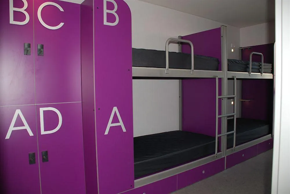 Twentytu Hostel Barcelona 0*,